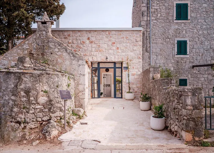 Marchelina House