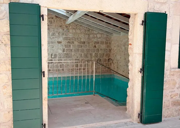 Casa Gojave - Authentic Hvar House With Garden